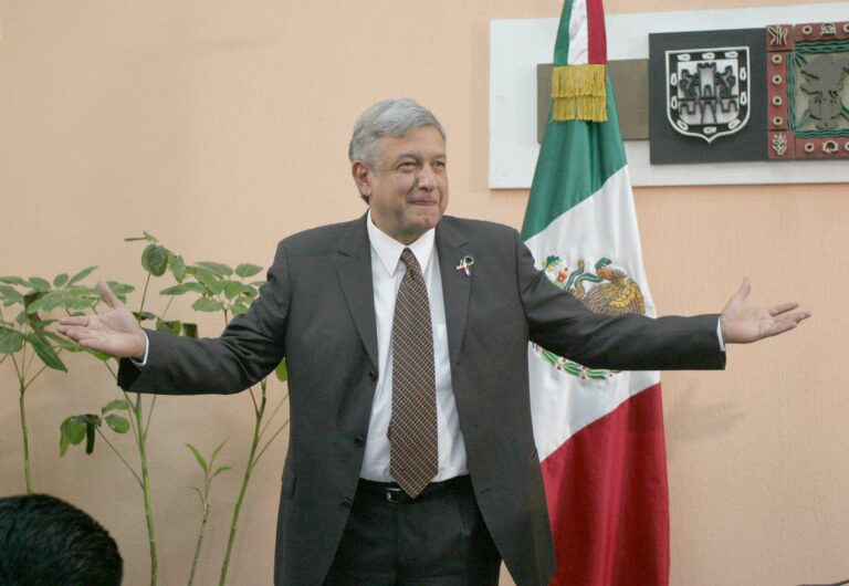 Tras inaugurar AIFA, AMLO recordó cómo la derecha ha criticado sus proyectos desde que gobernó el entonces D.F.