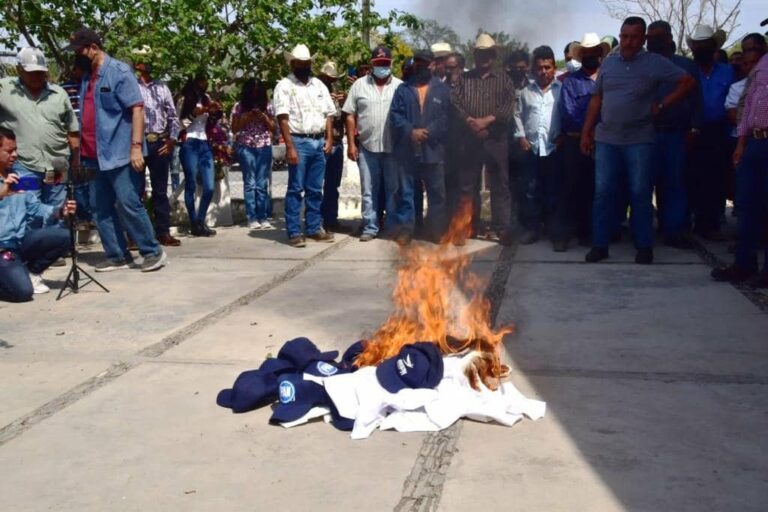 Alcaldes de Tamaulipas dan la espalda y renuncian al PAN; se suman a MORENA