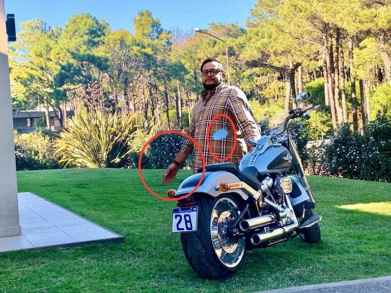 Photoshopean a hijo de AMLO en moto para atacarlo