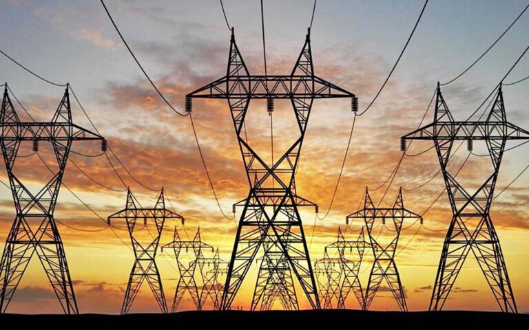 Morena respalda propuesta de la Reforma energética de AMLO; aseguran que la oposición teme a la iniciativa