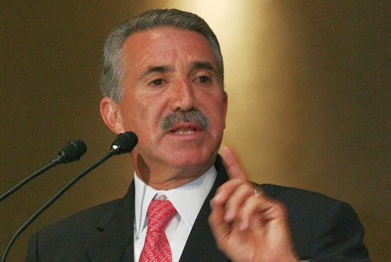 Critican a Roberto Madrazo por comparar a Morena con el PRI de los 70