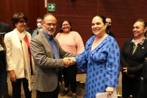 Después de 2 años, Gustavo Madero se disculpa con Mónica Fernández por zafarrancho en el Senado