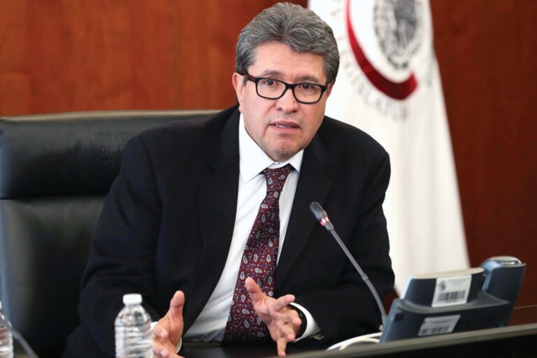 Ricardo Monreal asegura que es el mejor para suceder a AMLO