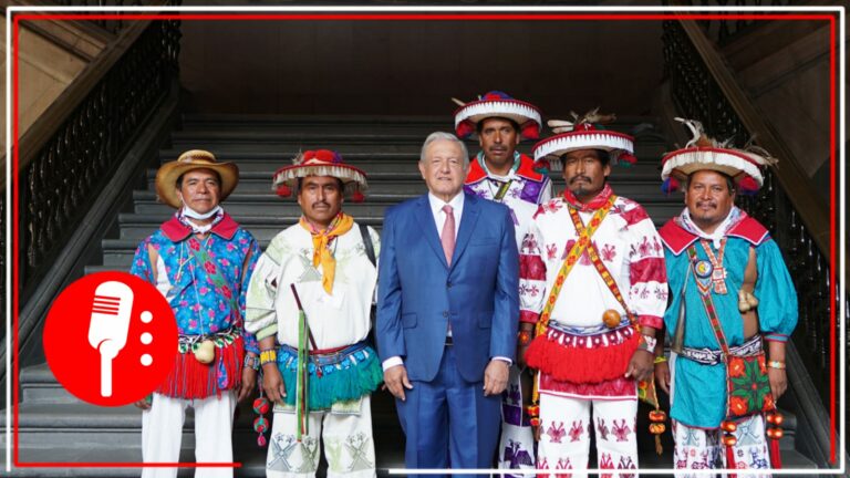 AMLO recibe a autoridades de la comunidad wixárika para resolver problemas agrarios