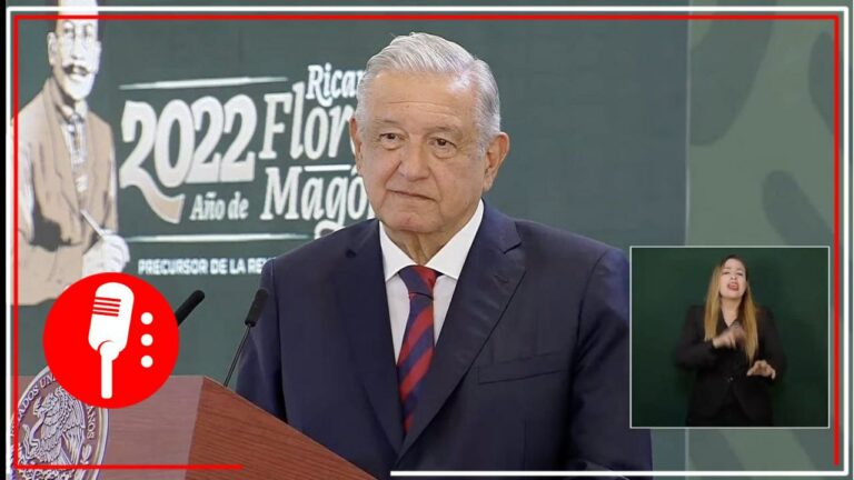 AMLO se reunió con los padres de Debanhi; se comprometió a que no haya impunidad