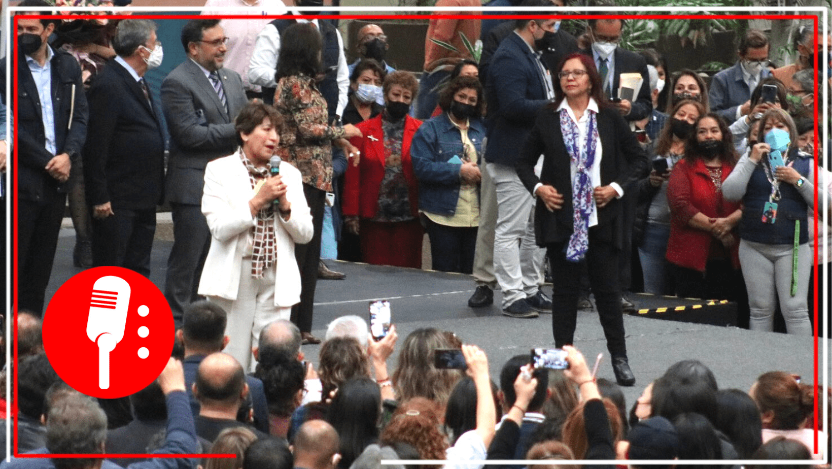 Delfina Gómez  y Leticia Ramírez se reúnen con personal de la SEP