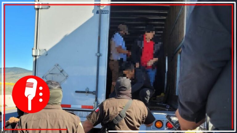 Rescata INM a 110 migrantes en Nuevo León; viajaban hacinados dentro de un tráiler