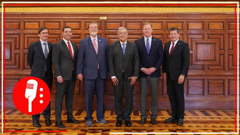 Se reúne AMLO con Roger Goodell, comisionado de la NFL, en Palacio Nacional
