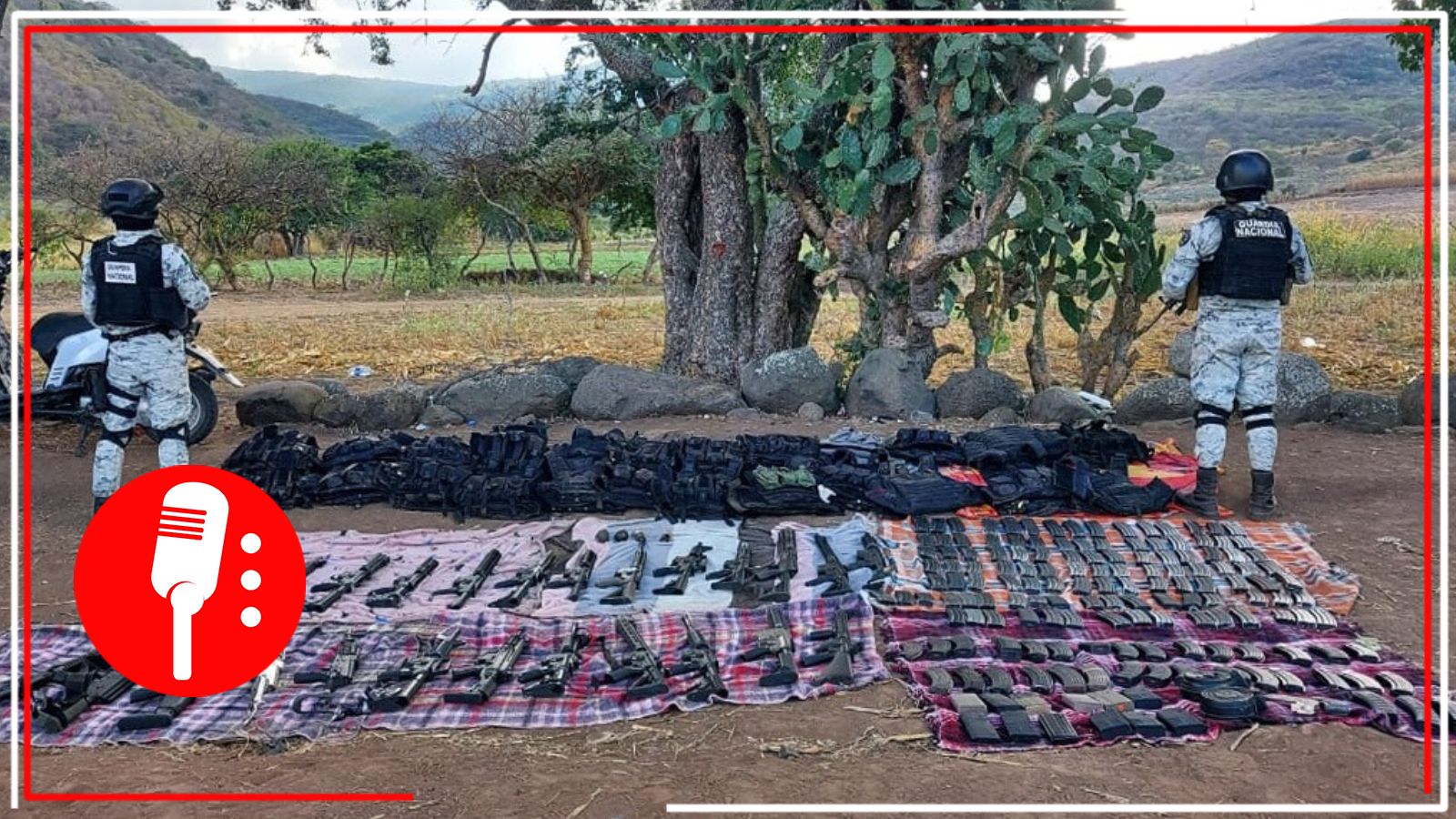 Detiene Guardia Nacional a dos personas en posesión de armas largas y equipo táctico en Jiquilpan, Michoacán