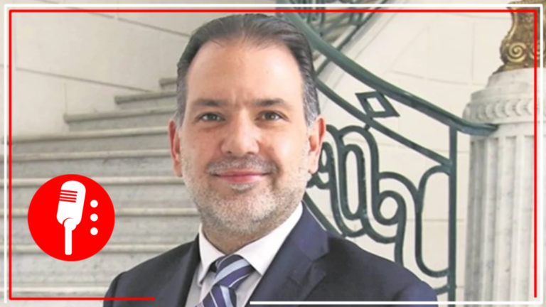 Pese a estar prófugo y acusado de corrupción, el panista Von Roehrich aún cobra como diputado