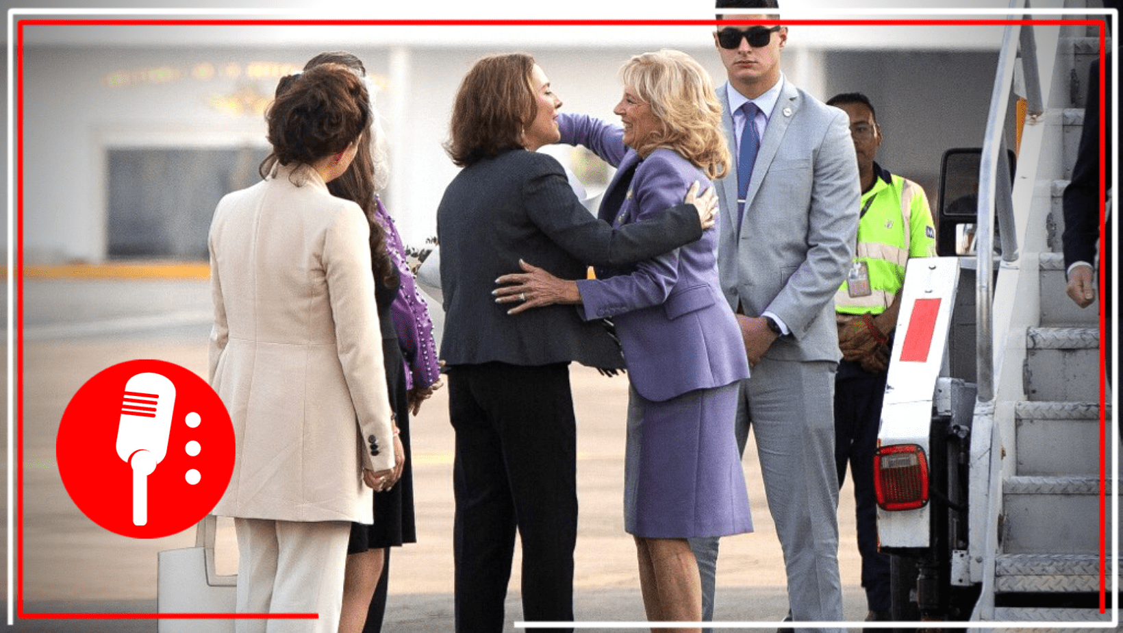 Beatriz Gutiérrez Müller recibe a Jill Biden en su llega a México