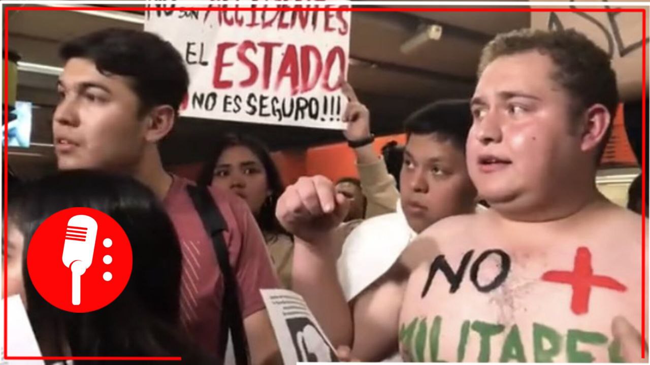Jóvenes perredistas y panistas que protestaban, “huyen” luego de que usuarios del Metro los invitaron a debatir y dialogar