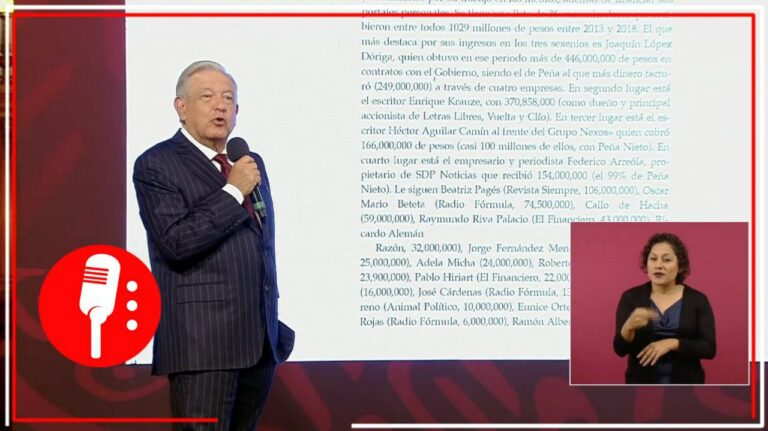 AMLO expone que comunicadores recibían más dinero de las arcas públicas en el sexenio pasado