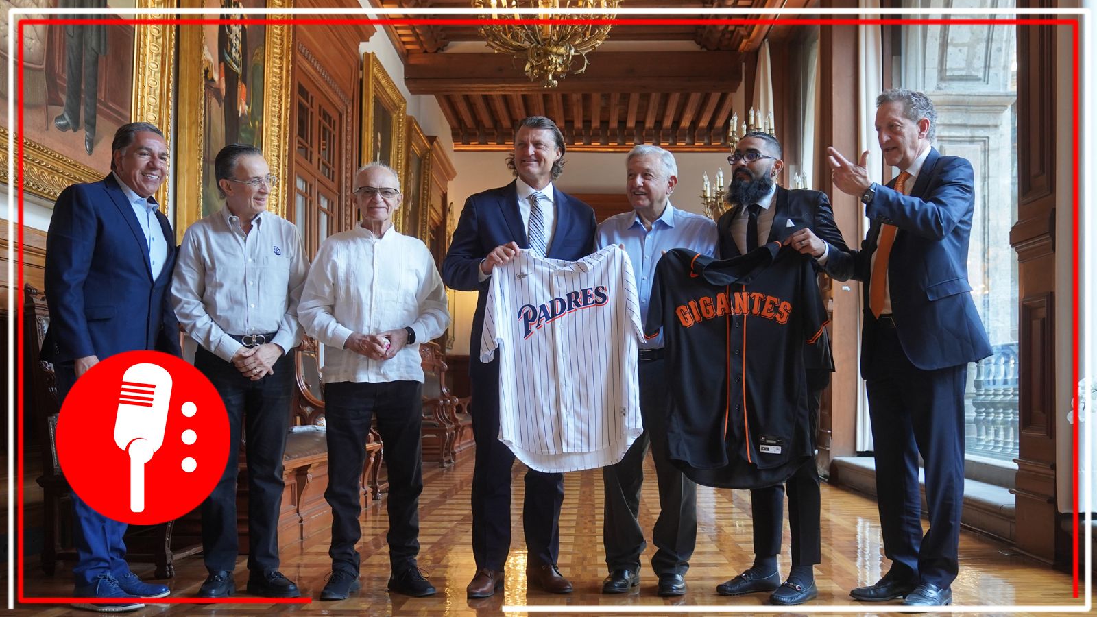 AMLO se reúne con Sergio Romo y Trevor Hoffman, dos estrellas del mundo del béisbol