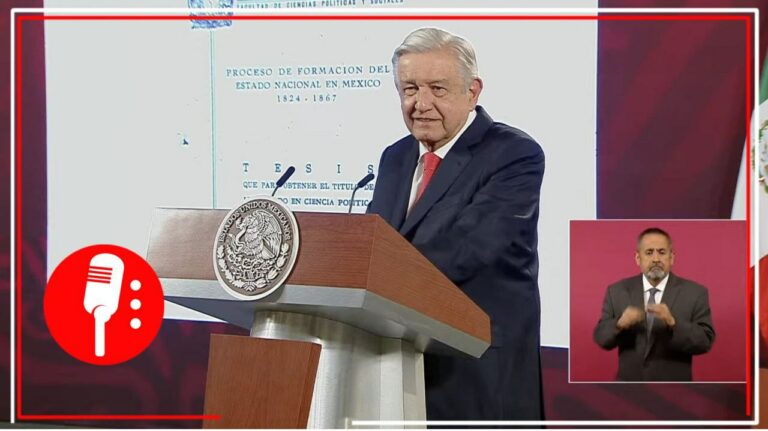 AMLO da ejemplo de transparencia y se compromete a mostrar su título y tesis de licenciatura (VIDEO)
