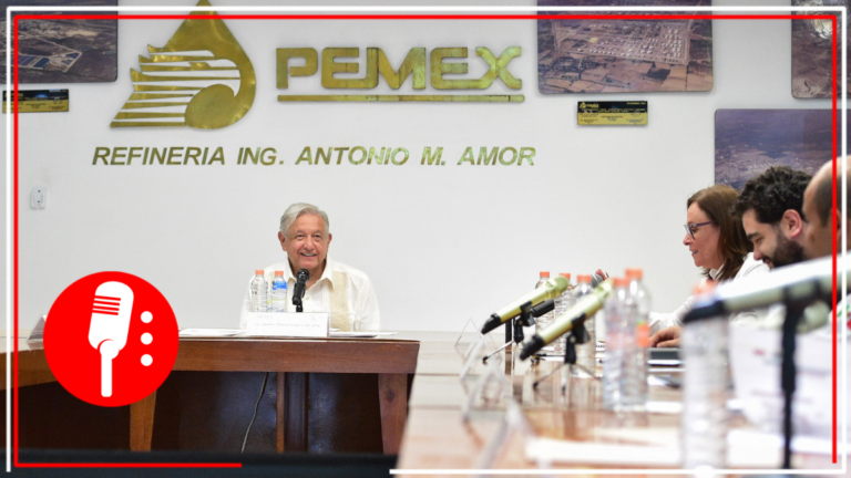 En su visita a la refinería Cadereyta, en Nuevo León, AMLO aseguró que continuará invirtiendo en el Sistema Nacional de Refinación