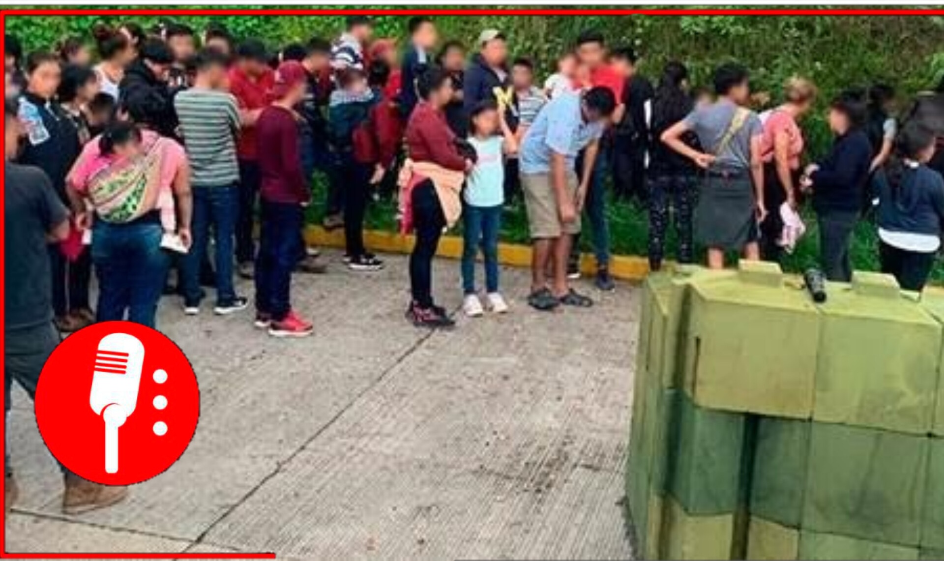 Autoridades de Veracruz detienen autobús con migrantes