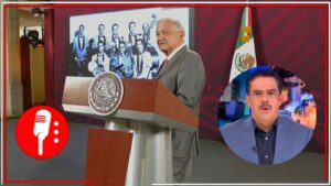 Con canción, AMLO se burla de Alatorre y reitera que no hay que preocuparse de por los libros de texto, que fueron creados por expertos y maestros (VIDEOS)