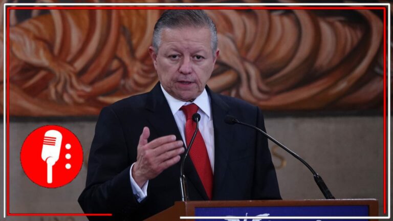 El ex presidente de la SCJN, Arturo Zaldívar, presentó al Presidente López Obrador su renuncia como ministro; asegura que seguirá trabajando en la transformación de México
