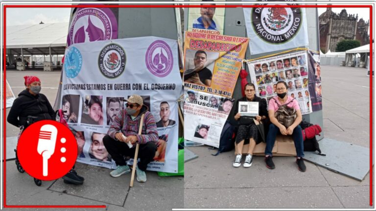Madres Buscadoras toma el asta abandera del Zócalo en la CDMX. Fotos: @GusAzuara/X