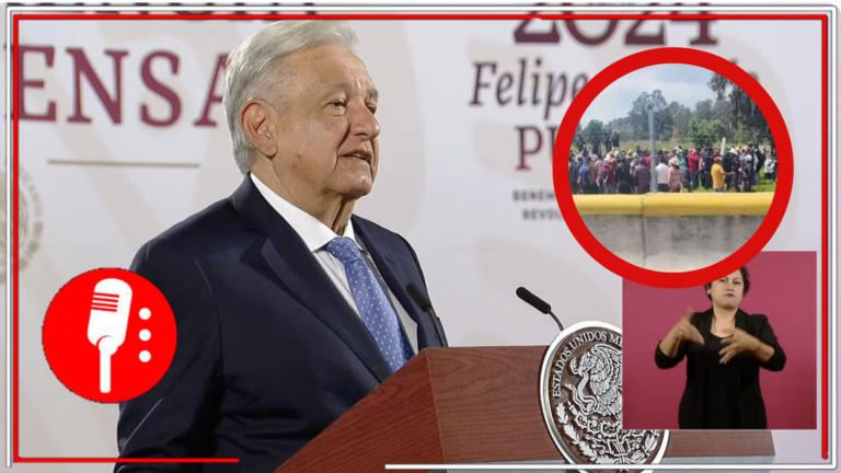 AMLO hace un llamado a los campesinos que mantien bloqueo en la carretera México-Puebla a no dejarse manipular por abogados que quieren lucrar