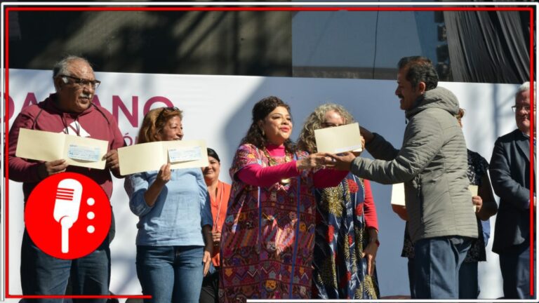 Clara Brugada inició con la entrega del Ingreso Ciudadano Universal a personas de 57 a 59 años de edad