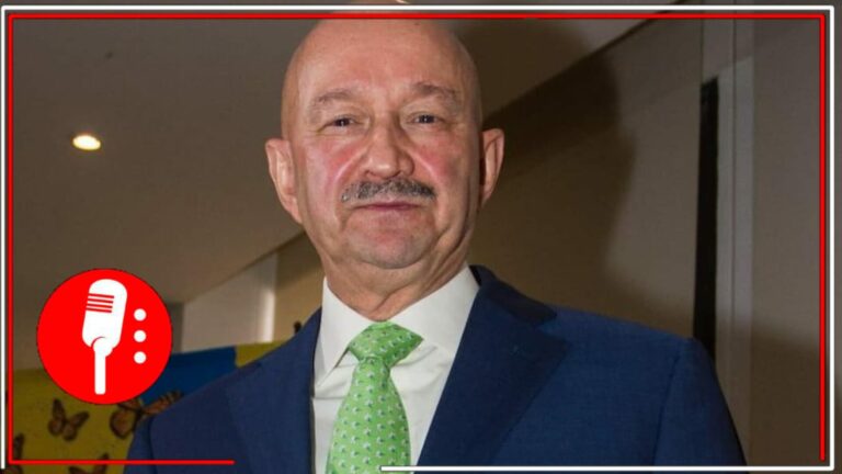 Carlos Salinas de Gortari intenta justificar el neoliberalismo y critica la eliminación de su pensión