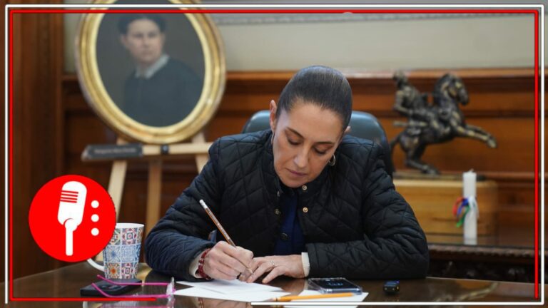 La Presidenta Claudia Sheinbaum mantiene llamada telefónica con Bernardo Arévalo, mandatario de Guatemala