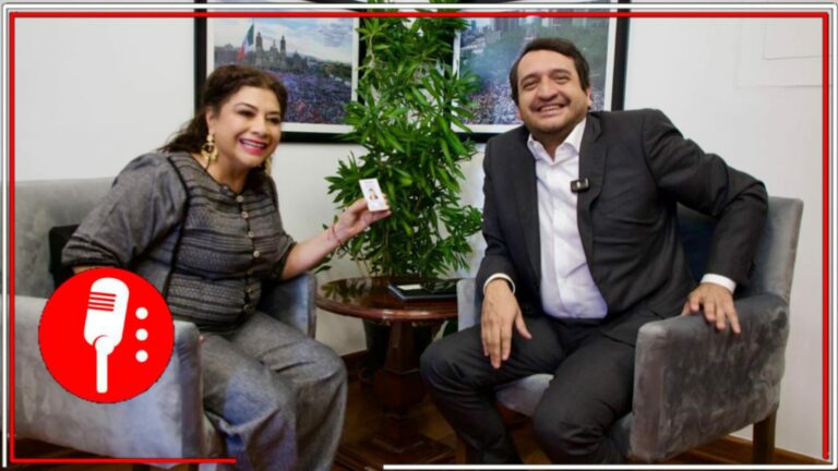 Clara Brugada renueva militancia con la 4T y recibe credencia del Morena de manos de Andrés López Beltrán