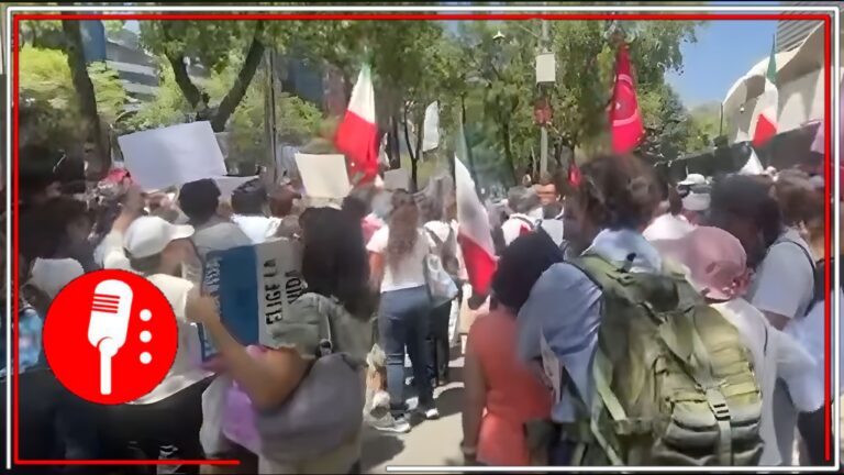 Protesta en el Senado: Oposición defiende concesiones de Televisa y Azteca