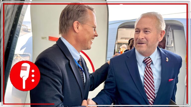 Ronald Johnson, nuevo embajador de EE.UU., llega a México para su primer encuentro con Sheinbaum