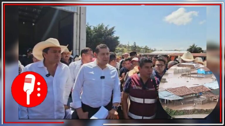 Alejandro Armenta recorre zonas afectadas tras intensas lluvias en Puebla