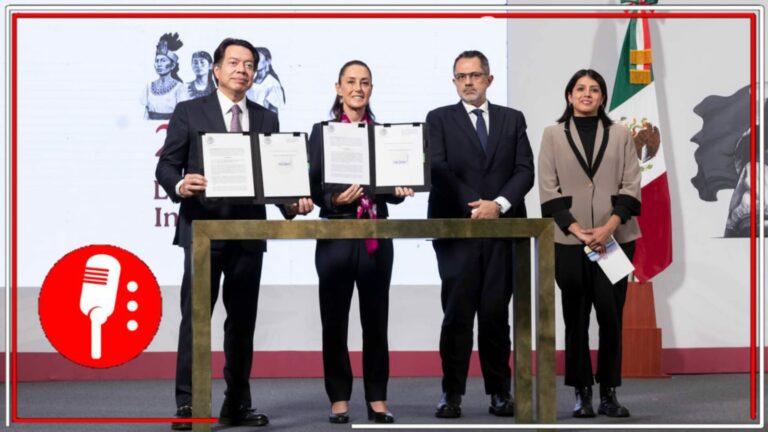 La Presidenta Sheinbaum firma decretos en favor de maestras y maestros