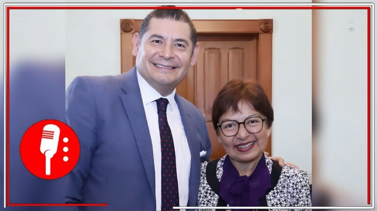 Puebla lanza plan de becas para estudiantes