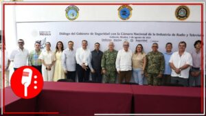 Gobierno federal refuerza seguridad en Sinaloa: Rocha y gabinete sesionan en la Base Aérea Militar