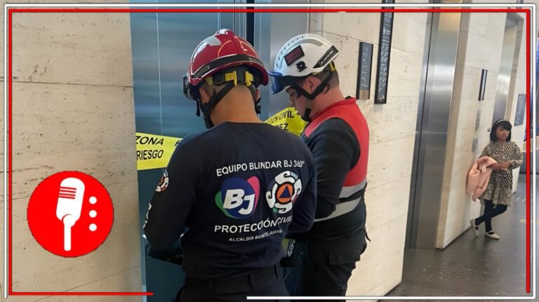 Se desploma elevador en Plaza Mítikah; deja dos heridos