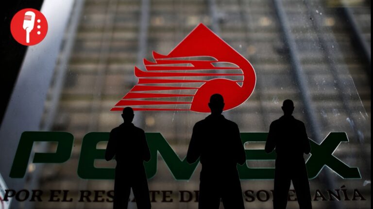 Tres exfuncionarios de Pemex bajo investigación por corrupción