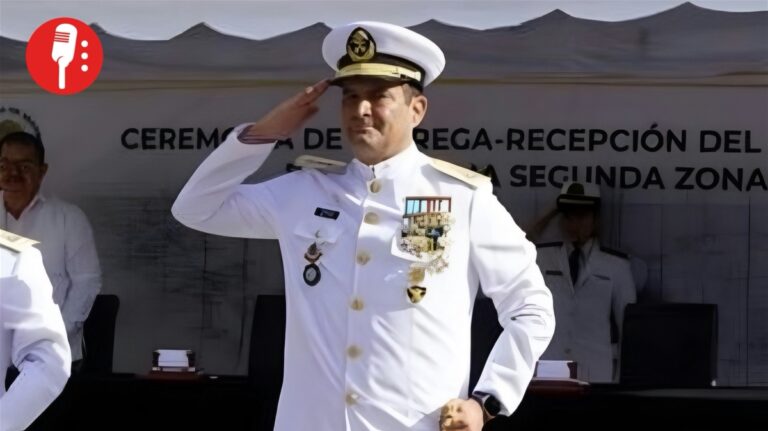 Interpol busca a contralmirante por huachicol fiscal