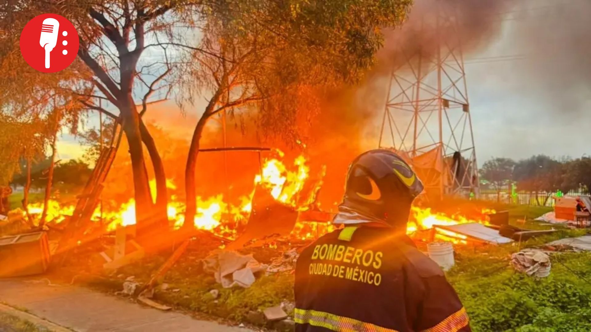 Incendio en Santa María Aztahuacan moviliza a bomberos en Iztapalapa