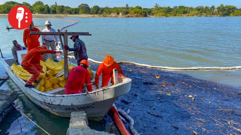 Pemex controla derrame de crudo en Álamo, Veracruz y recupera más de un millón de litros