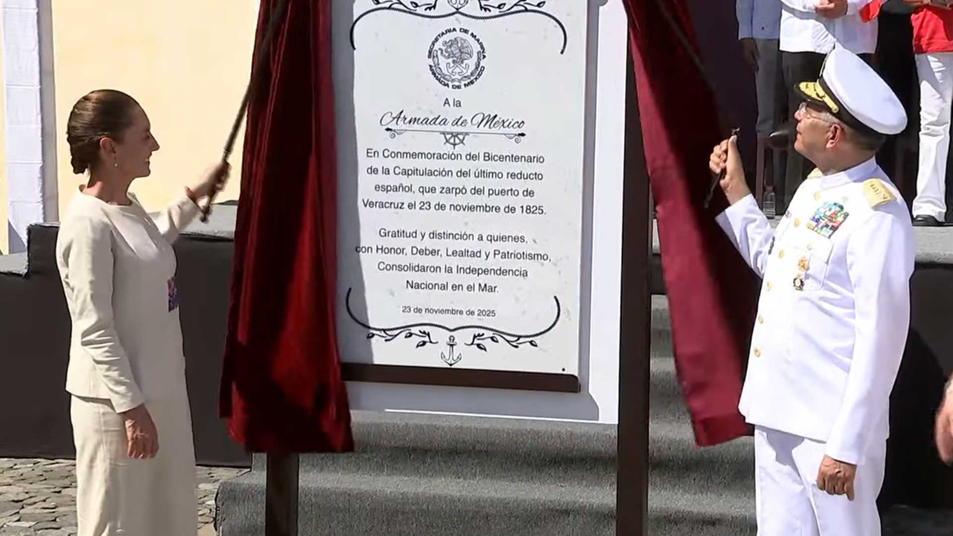 Ceremonia en Veracruz celebra 200 años de independencia marítima de ...