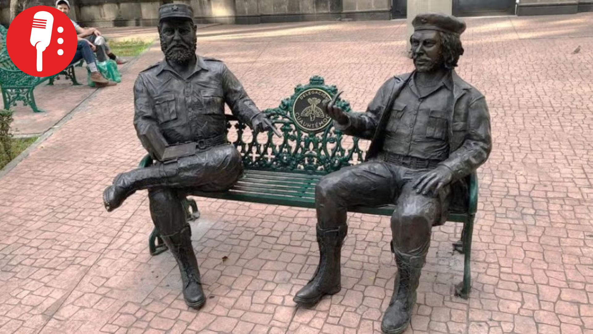 Cubanos en México rechazan plan para fundir estatuas del Che y Fidel; exigen reinstalación