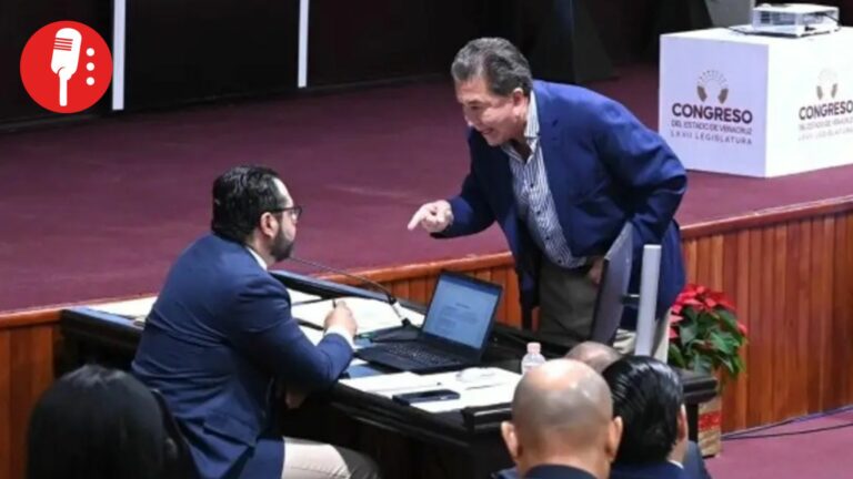 Hector Yunes, diputado priísta, se pone violento e insulta al secretario de Finanzas en comparecencia