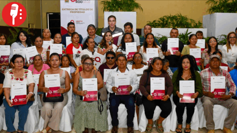 Justicia social: Mara Lezama entrega títulos de propiedad a 44 familias de Othón P. Blanco