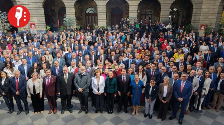 Sheinbaum lanza plataforma educativa Saberes MX