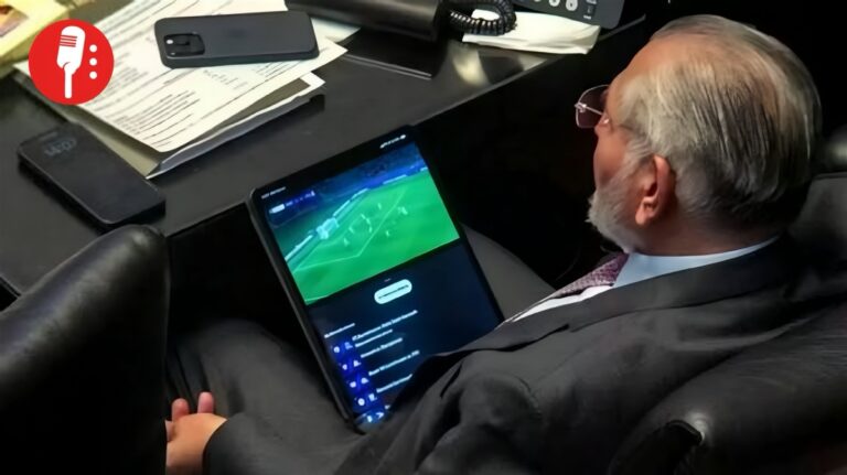Reubican a fotógrafos en el Senado para evitar imágenes de Adán Augusto