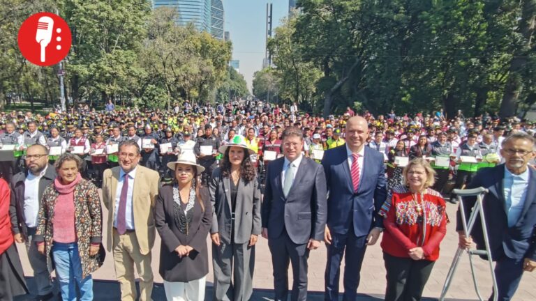 Brugada entregó reconocimientos “Yaotl” a servidores públicos por labores heróicas