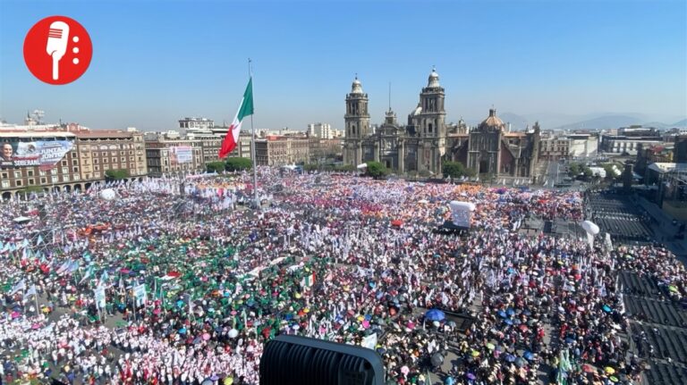 Zócalo lleno por Sheinbaum