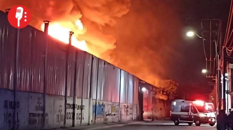Arde fábrica textil en Ixtapaluca