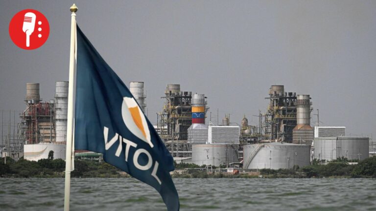 EUA concreta primera venta de crudo venezolano a Vitol, ligada a donaciones en favor de Trump